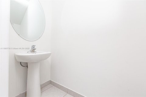 Купить таунхаус в Хомстед, Флорида 3 спальни, 129.41м2, № 1925144 - фото 14
