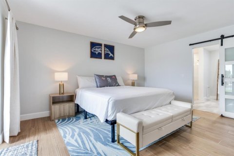 House in Treasure Island, Florida 2 bedrooms, 163.88 sq.m. № 1837855 - photo 22