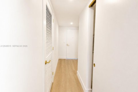 Copropriété à louer à Miami, Floride: 49.89 m2 № 2241326 - photo 17