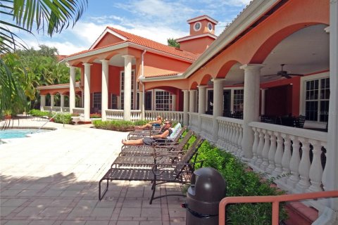 Condominio en alquiler en Sarasota, Florida, 1 dormitorio, 77.02 m2 № 1914000 - foto 8
