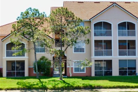 Condominio en alquiler en Sarasota, Florida, 1 dormitorio, 77.02 m2 № 1914000 - foto 1