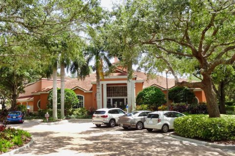 Condominio en alquiler en Sarasota, Florida, 1 dormitorio, 77.02 m2 № 1914000 - foto 7