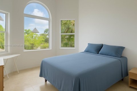 Casa en alquiler en Miami Beach, Florida, 5 dormitorios, 366.13 m2 № 2088619 - foto 20