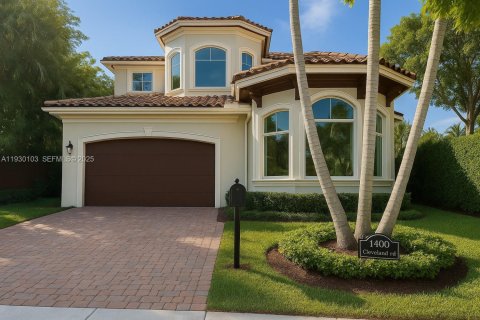 Casa en alquiler en Miami Beach, Florida, 5 dormitorios, 366.13 m2 № 2088619 - foto 1