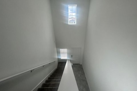 Villa ou maison à louer à Winter Haven, Floride: 4 chambres, 174.56 m2 № 2112230 - photo 8