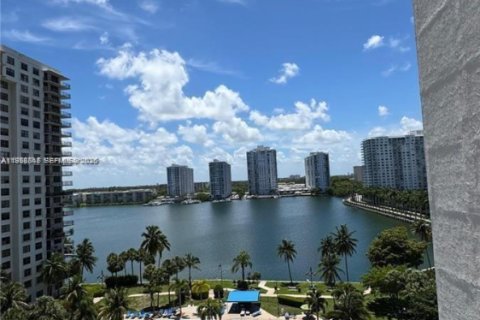Condominio en venta en Aventura, Florida, 3 dormitorios, 145.95 m2 № 2020761 - foto 6