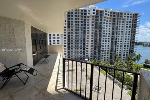 Condominio en venta en Aventura, Florida, 3 dormitorios, 145.95 m2 № 2020761 - foto 5
