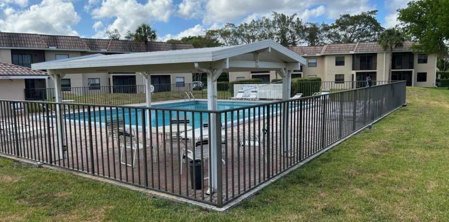 Condominio en Boca Raton, Florida, 2 dormitorios № 1160286
