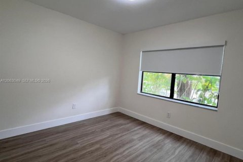 Condominio en alquiler en Hialeah, Florida, 2 dormitorios, 69.68 m2 № 2265934 - foto 10