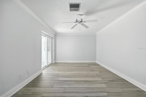 Villa ou maison à vendre à Saint Petersburg, Floride: 2 chambres, 130.06 m2 № 1910183 - photo 28