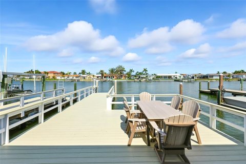 Villa ou maison à vendre à Saint Petersburg, Floride: 2 chambres, 130.06 m2 № 1910183 - photo 4