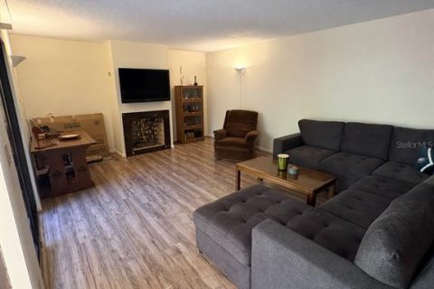 Adosado en alquiler en New Smyrna Beach, Florida, 2 dormitorios, 123.37 m2 № 2099192 - foto 5