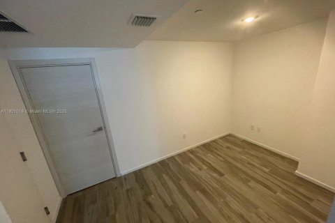 Снять в аренду кондоминиум в Майами, Флорида 1 спальня, 80.45м2, № 2018412 - фото 15