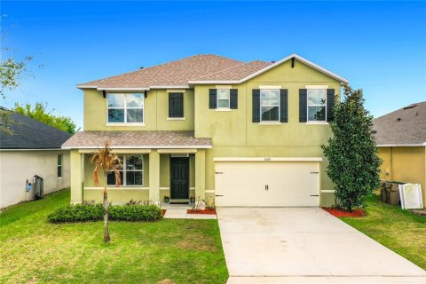 House in Clermont, Florida 5 bedrooms, 243.03 sq.m. № 2103335