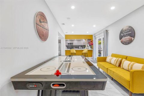 Купить виллу или дом в Форт-Лодердейл, Флорида 4 спальни, 184.32м2, № 1998153 - фото 16