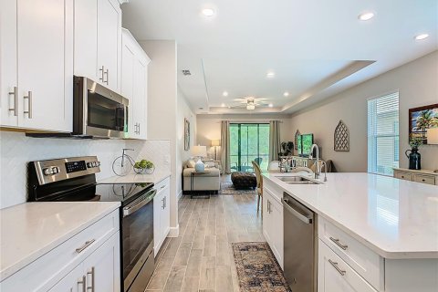 Casa en venta en Poinciana, Florida, 2 dormitorios, 126.81 m2 № 1679621 - foto 6