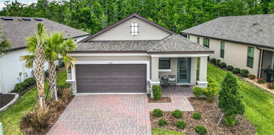 House in Poinciana, Florida 2 bedrooms, 126.81 sq.m. № 1679621