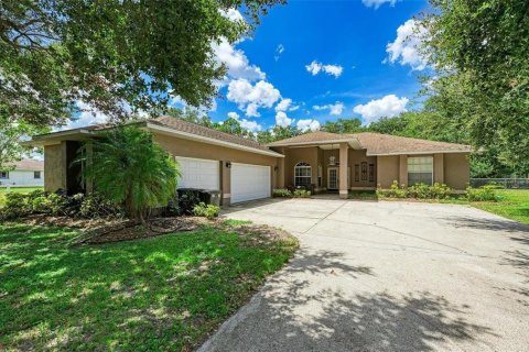 House in Bradenton, Florida 3 bedrooms, 258.73 sq.m. № 1631854 - photo 2