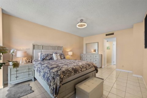 Copropriété à vendre à Aventura, Floride: 1 chambre, 84.82 m2 № 1950444 - photo 23