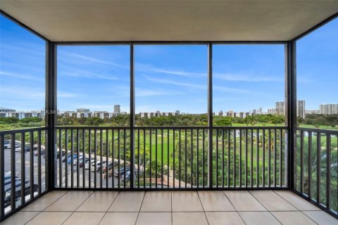 Copropriété à vendre à Aventura, Floride: 1 chambre, 84.82 m2 № 1950444 - photo 14