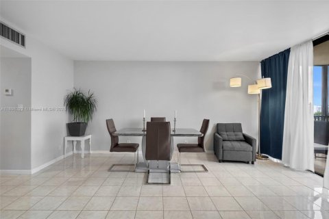 Copropriété à vendre à Aventura, Floride: 1 chambre, 84.82 m2 № 1950444 - photo 18