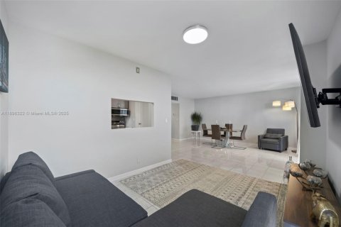 Copropriété à vendre à Aventura, Floride: 1 chambre, 84.82 m2 № 1950444 - photo 27