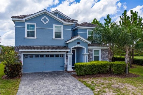 House in Davenport, Florida 8 bedrooms, 363.15 sq.m. № 1853623 - photo 1