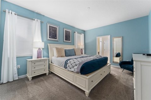 House in Davenport, Florida 8 bedrooms, 363.15 sq.m. № 1853623 - photo 23