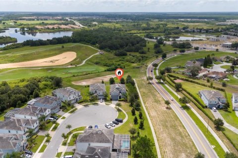 House in Davenport, Florida 8 bedrooms, 363.15 sq.m. № 1853623 - photo 4