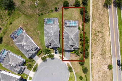 House in Davenport, Florida 8 bedrooms, 363.15 sq.m. № 1853623 - photo 3