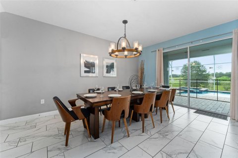 House in Davenport, Florida 8 bedrooms, 363.15 sq.m. № 1853623 - photo 19