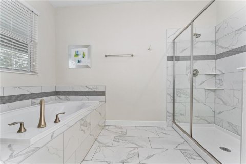 House in Davenport, Florida 8 bedrooms, 363.15 sq.m. № 1853623 - photo 26