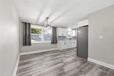 Villa ou maison à vendre à Seminole, Floride: 3 chambres, 130.43 m2 № 2196656 - photo 7