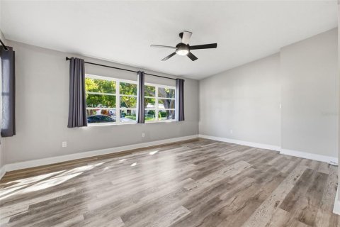 Villa ou maison à vendre à Seminole, Floride: 3 chambres, 130.43 m2 № 2196656 - photo 6