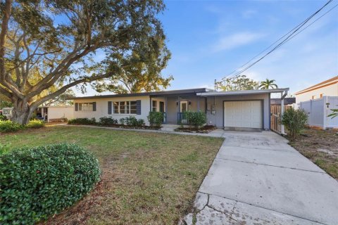 Villa ou maison à vendre à Seminole, Floride: 3 chambres, 130.43 m2 № 2196656 - photo 2