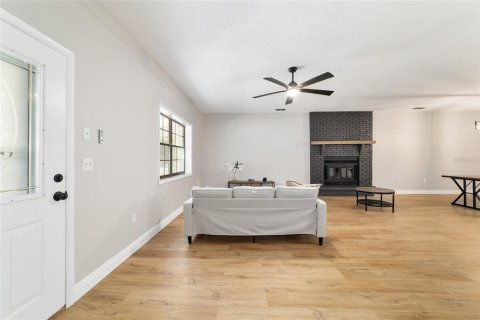 Casa en venta en Ocala, Florida, 4 dormitorios, 179.3 m2 № 1915251 - foto 20