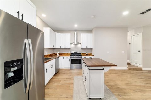 Casa en venta en Ocala, Florida, 4 dormitorios, 179.3 m2 № 1915251 - foto 27