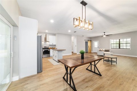 Casa en venta en Ocala, Florida, 4 dormitorios, 179.3 m2 № 1915251 - foto 24