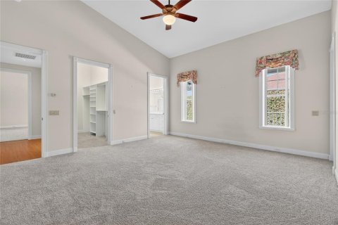 House in Auburndale, Florida 3 bedrooms, 407.56 sq.m. № 2093546 - photo 23