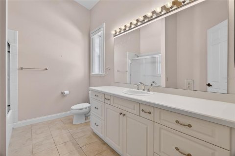 House in Auburndale, Florida 3 bedrooms, 407.56 sq.m. № 2093546 - photo 22