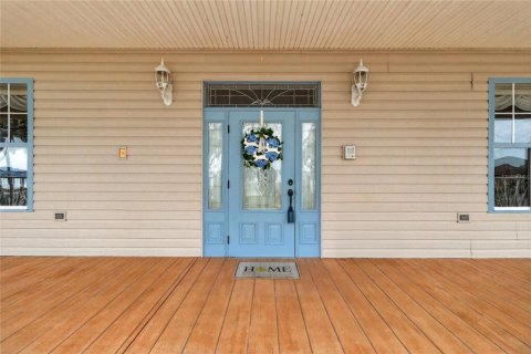 House in Auburndale, Florida 3 bedrooms, 407.56 sq.m. № 2093546 - photo 8