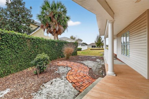 House in Auburndale, Florida 3 bedrooms, 407.56 sq.m. № 2093546 - photo 15