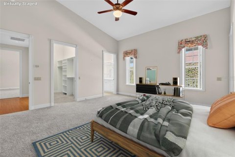House in Auburndale, Florida 3 bedrooms, 407.56 sq.m. № 2093546 - photo 13