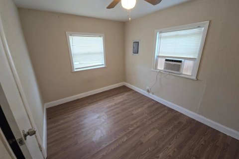 Casa en venta en Okeechobee, Florida, 3 dormitorios, 96.25 m2 № 2250196 - foto 17