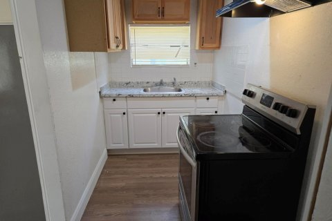 Casa en venta en Okeechobee, Florida, 3 dormitorios, 96.25 m2 № 2250196 - foto 26