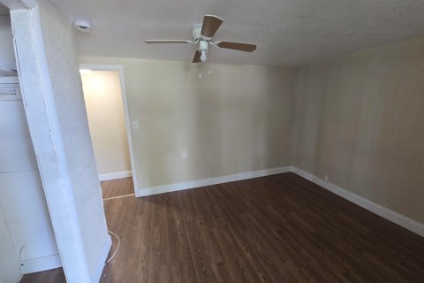 Casa en venta en Okeechobee, Florida, 3 dormitorios, 96.25 m2 № 2250196 - foto 18