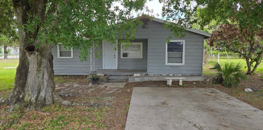 Casa en Okeechobee, Florida 3 dormitorios, 96.25 m2 № 2250196