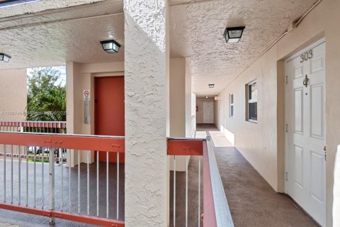Copropriété à louer à Davie, Floride: 2 chambres, 72 m2 № 1952941 - photo 6