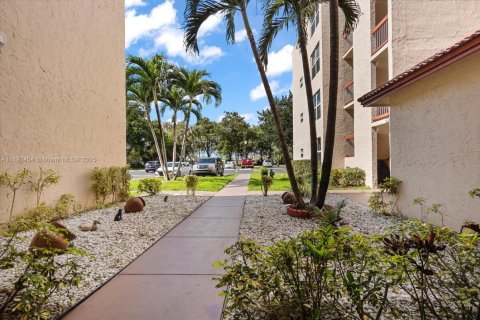 Copropriété à louer à Davie, Floride: 2 chambres, 72 m2 № 1952941 - photo 2