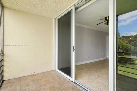 Copropriété à louer à Davie, Floride: 2 chambres, 72 m2 № 1952941 - photo 11